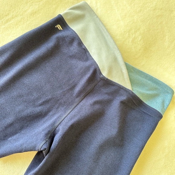 Fabletics Leggings - Picture 3 of 5